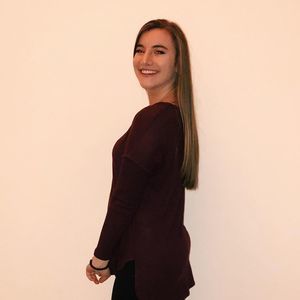 Meet your Posher, Olivia